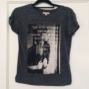 Zara Inspirational Quote Graphic Tee • SMALL •🖤